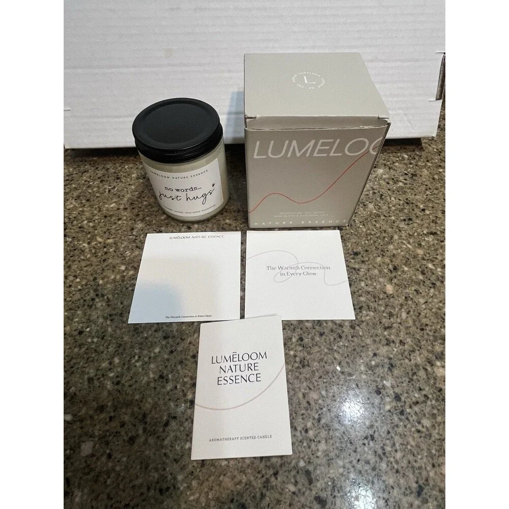 Lumeloom candle scented